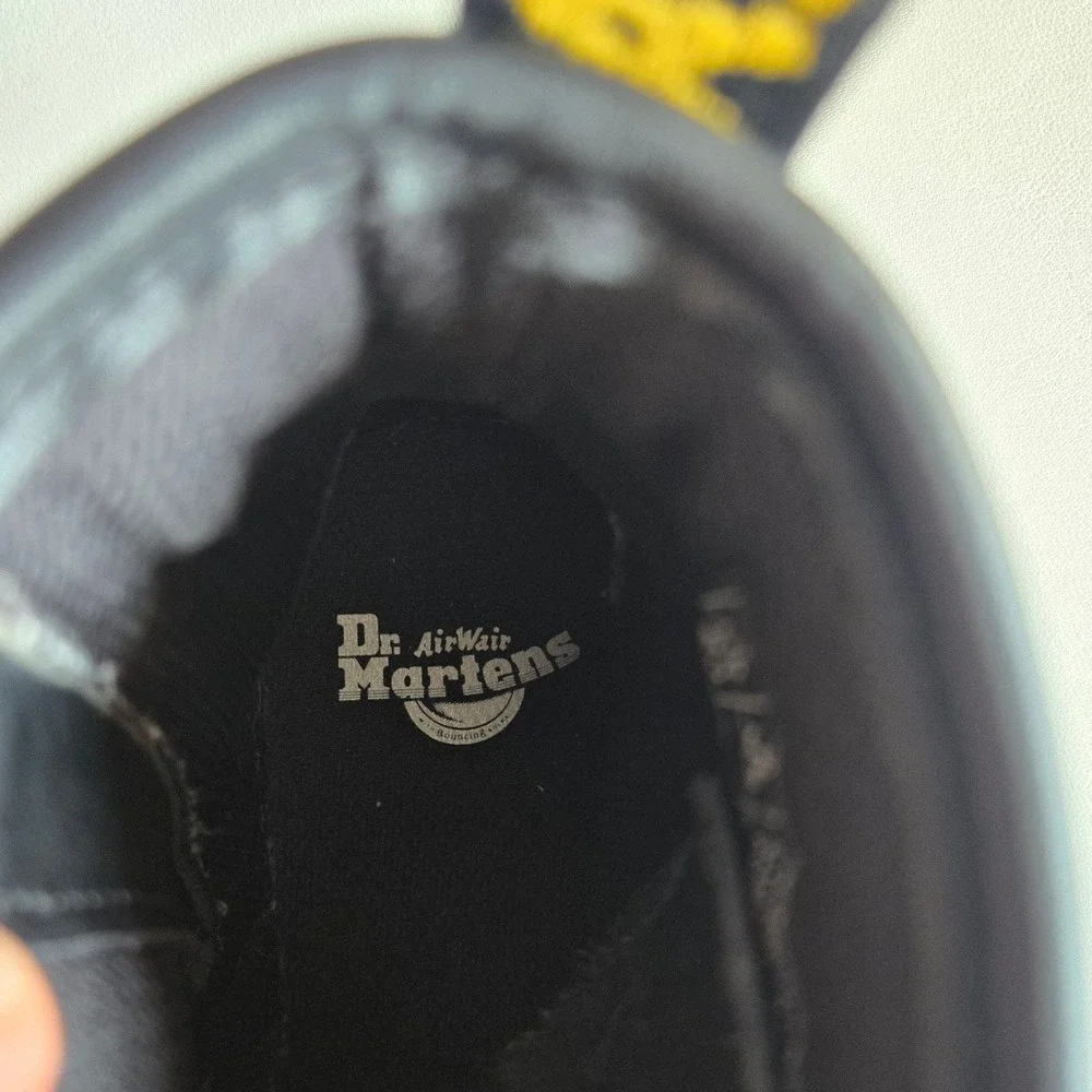 Dr. Martens‎ Black Leather 8 Eye Combat Boots Kids Size 2 Grunge Punk Y2K Unisex